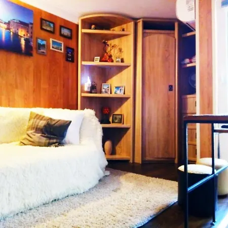 Appartement супер мини смарт квартирка I для пары в самом сердце одессы Super Mini Smart At The Heart I Odessa